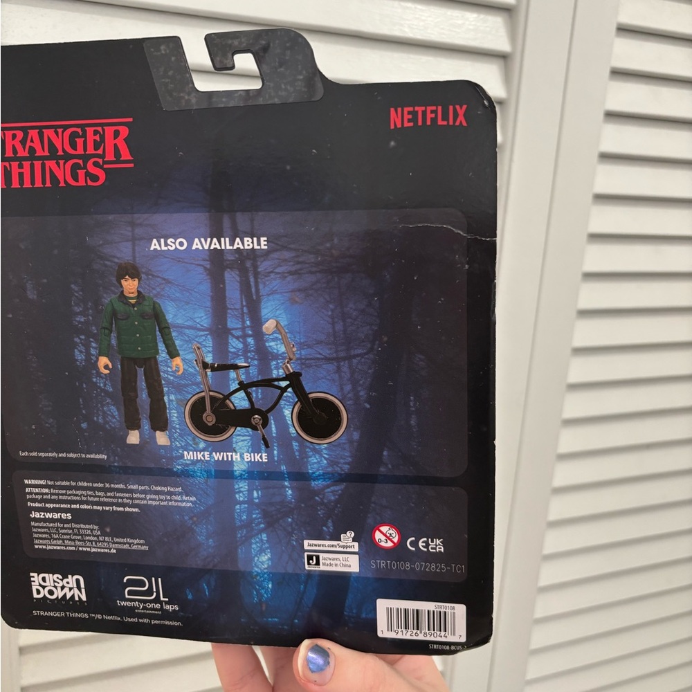 Stranger Things Will with Bike Action Figure BN - Picture 8 of 10